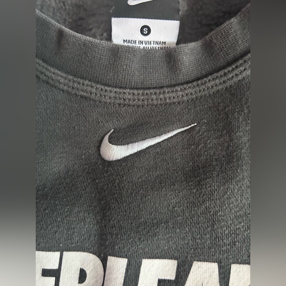 Nike Gray Sweatshirt with Cheerleading is My Sport Graphic Size Small - Picture 4 of 7